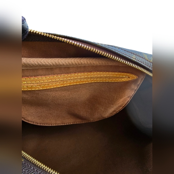 Louis Vuitton Montorgueil Monogram PM Shoulder/Bowler Bag. - Picture 12 of 13